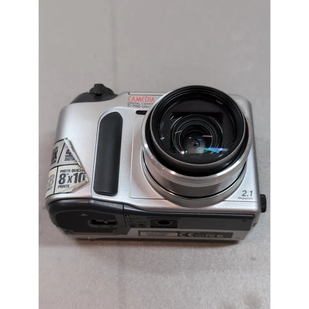 Olympus camedia 700